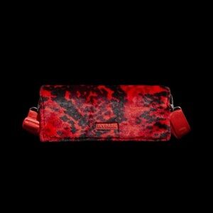 adidas Ivy Park PRINTED FAUX FUR ENVELOPE CLUTCH